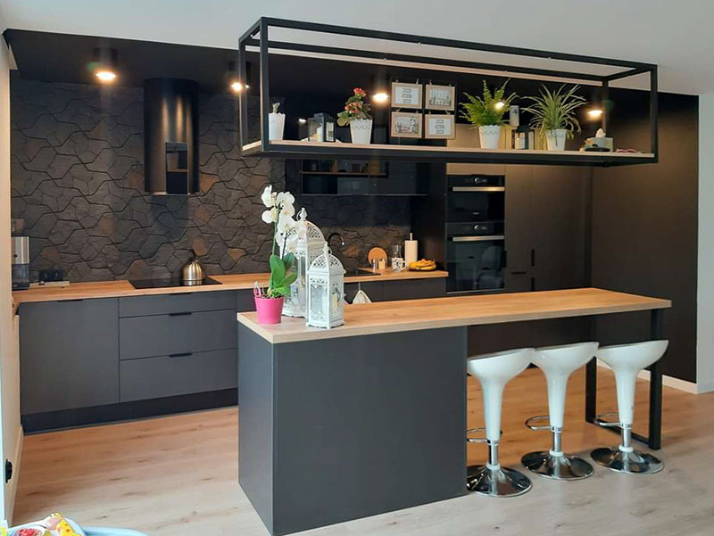 cuisine-bois-bar-noir